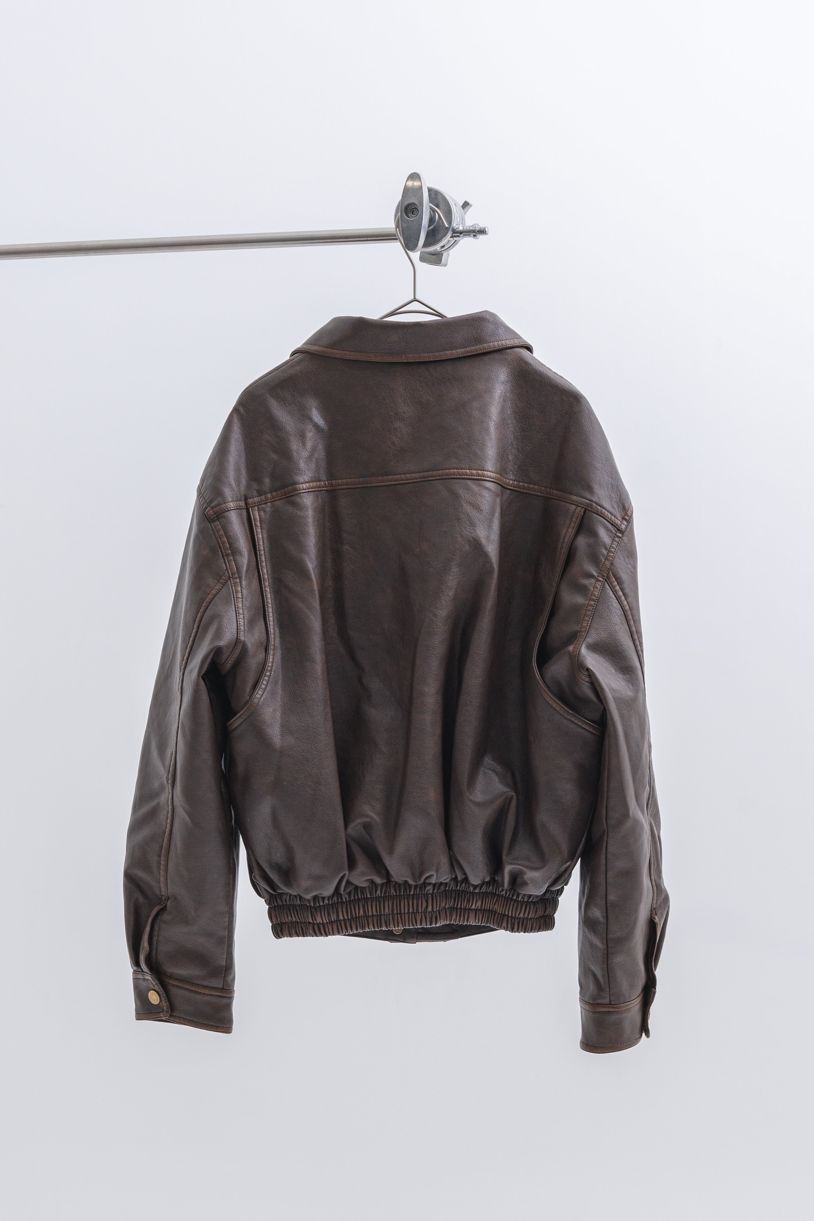 オーバーサイズフェイクレザージャケット