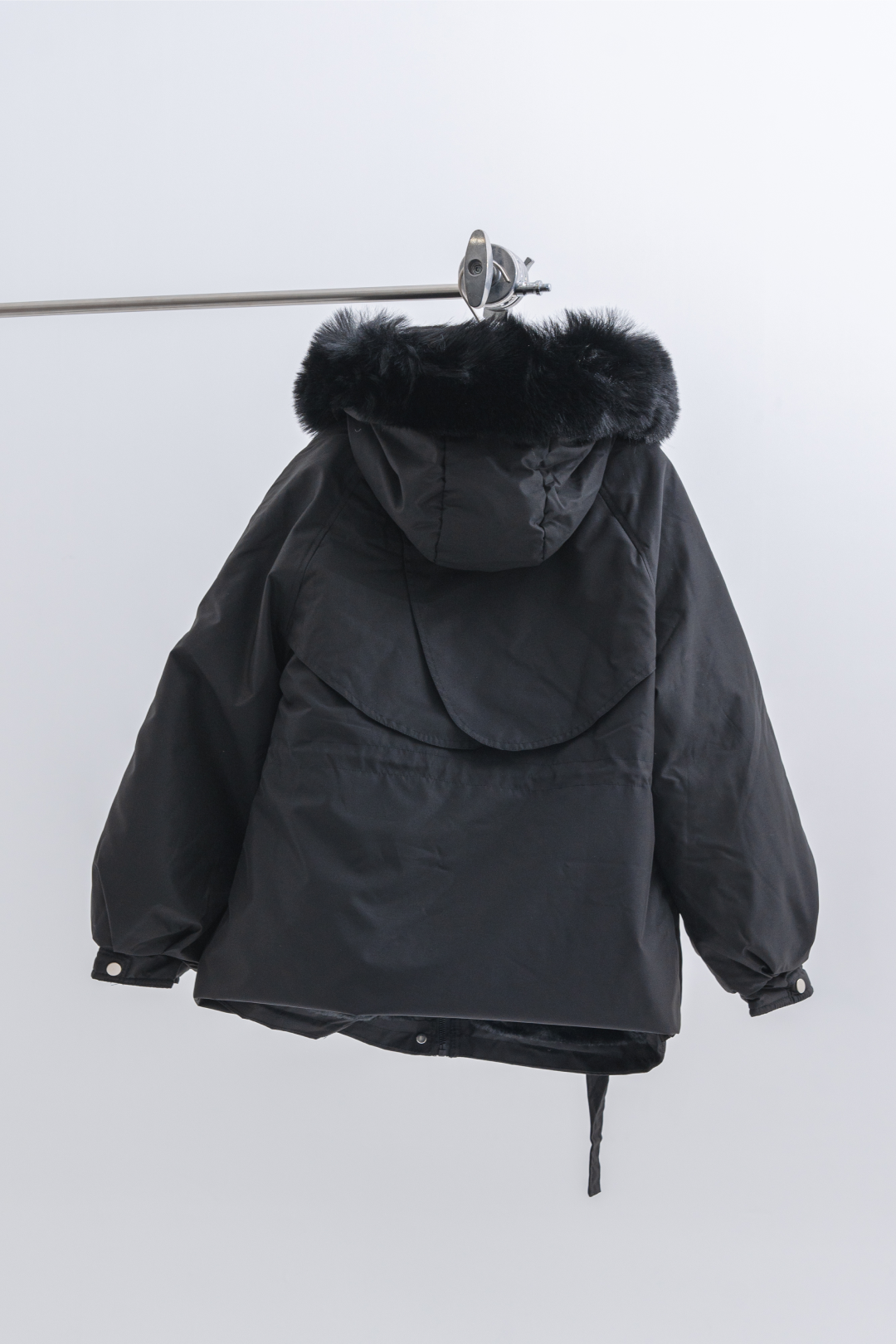 ファー付きウエストドロストコート