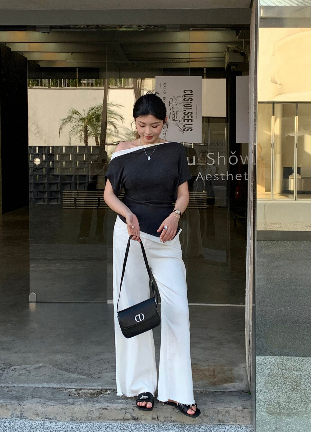 \ Limited Collection♡ /【即納】オフショルダーアシメTシャツ