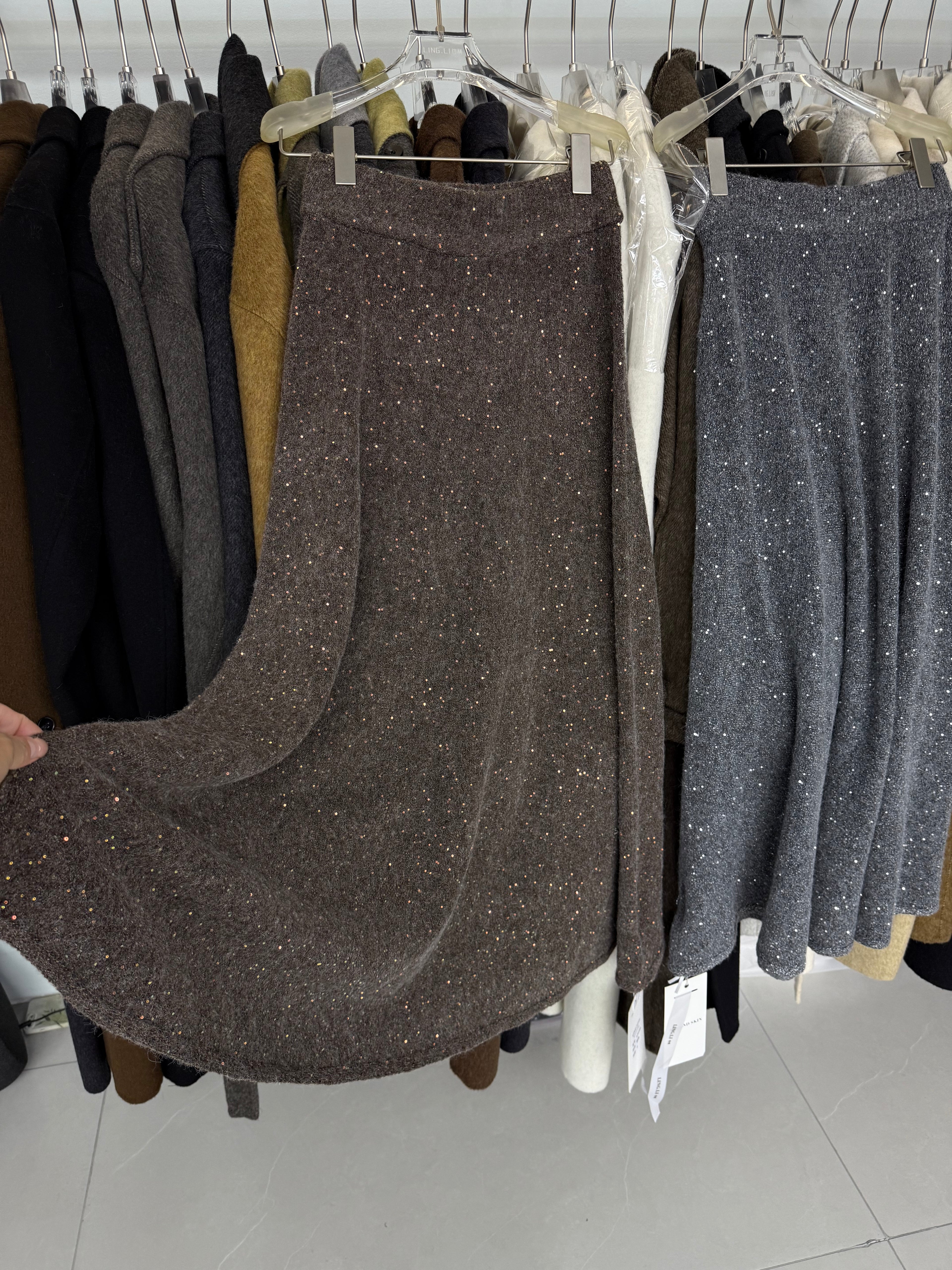 Set fair対象 | 27日(金)0:00~【即納】ラメニットロングスカート