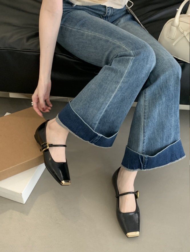 メタルトゥスクエアフラットシューズ