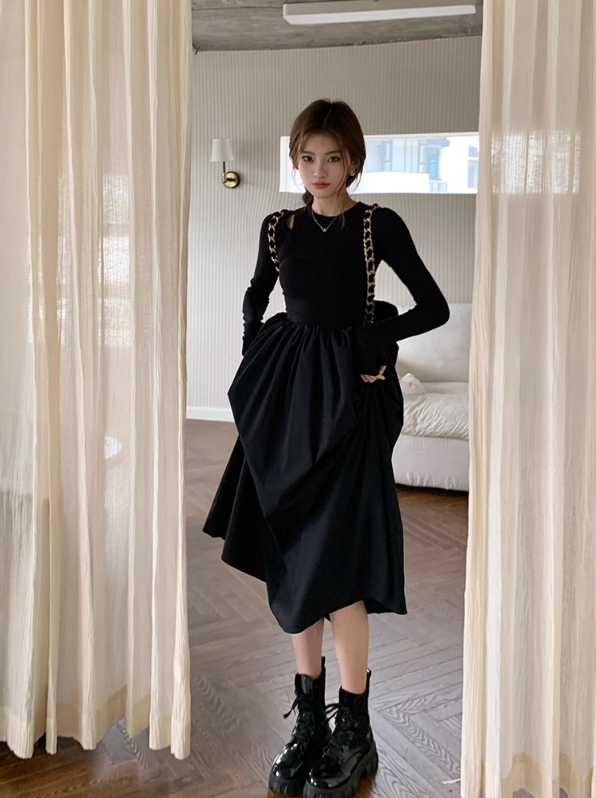 ショルダースリットワンピース