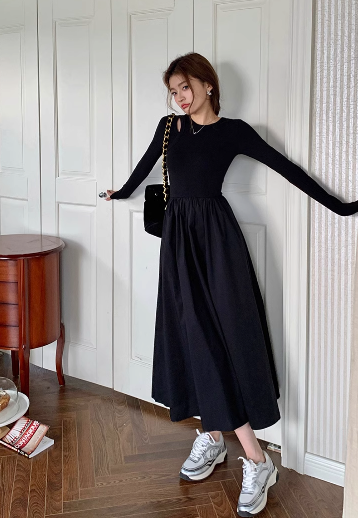 ショルダースリットワンピース