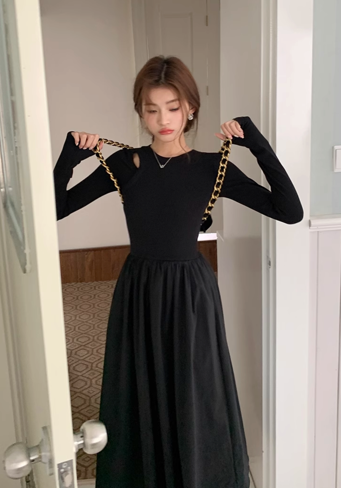 ショルダースリットワンピース