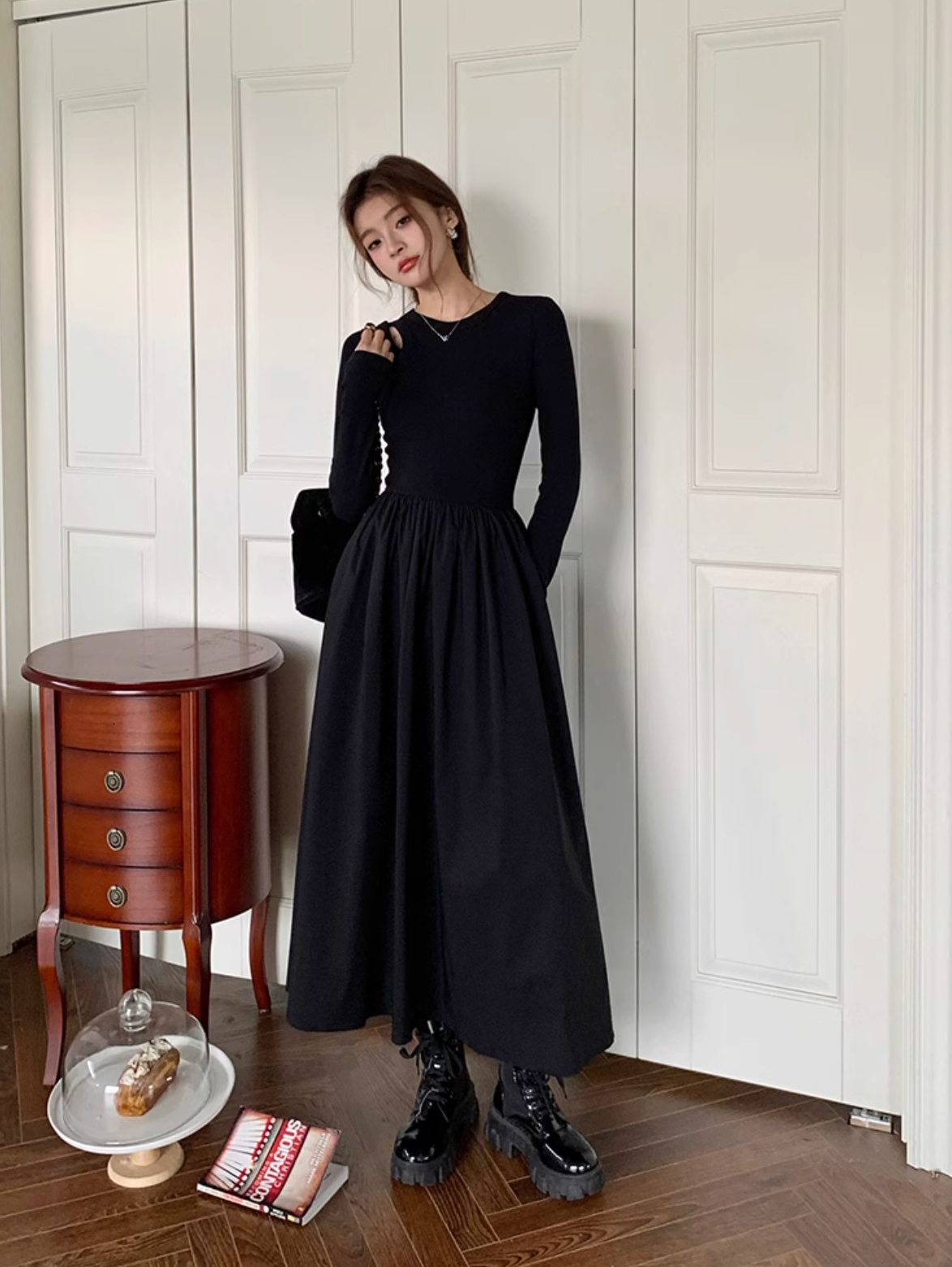 ショルダースリットワンピース