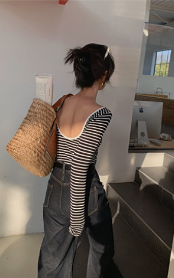 【即納】バックオープンボーダーカットソー