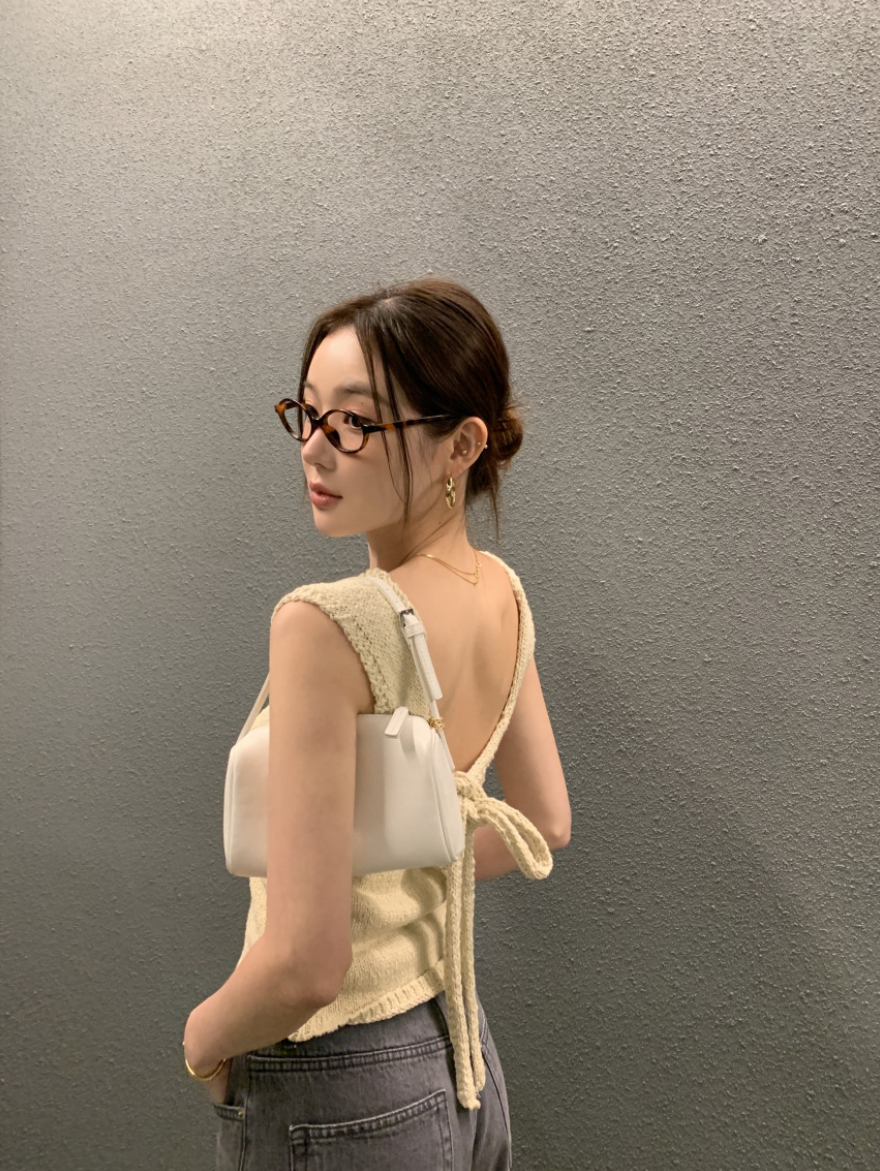 バックリボンニットタンクトップ