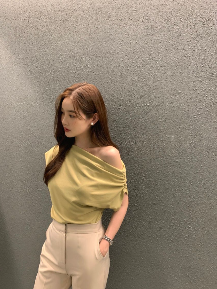 即納【新作 4/10(金)12:00~販売START】ギャザードレープワンショルトップス