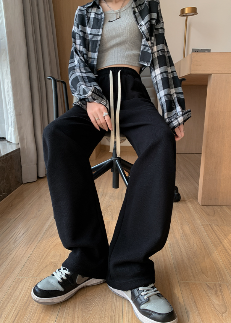 ストレートスウェットパンツ