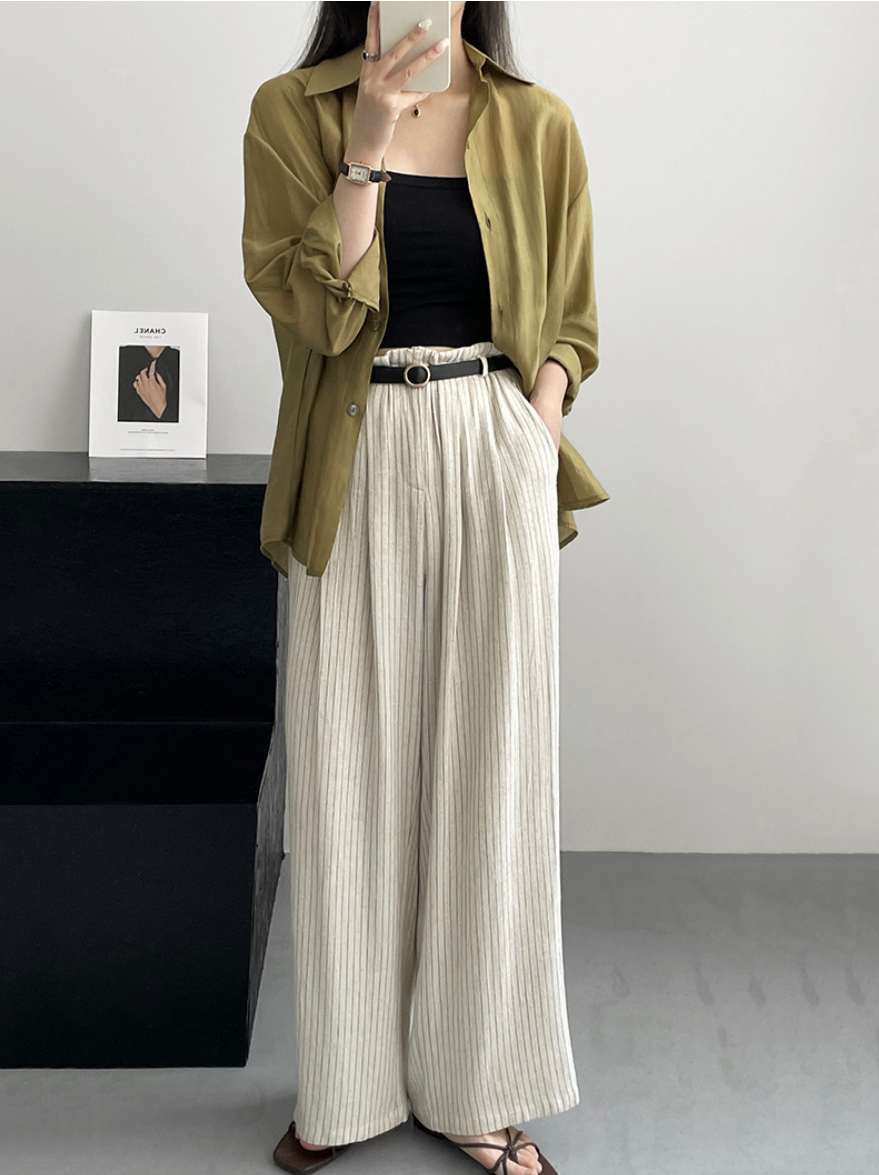 ピンストライプタックワイドパンツ