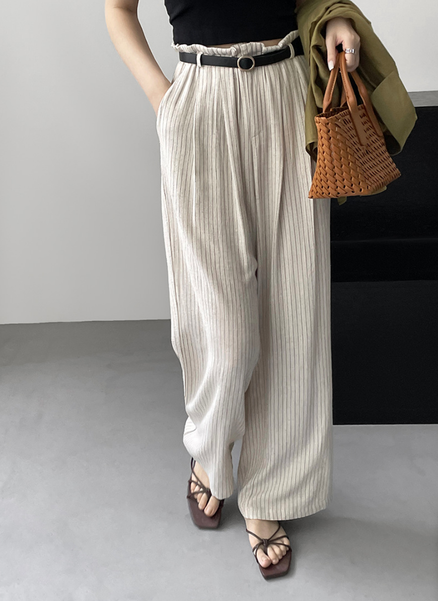 ピンストライプタックワイドパンツ