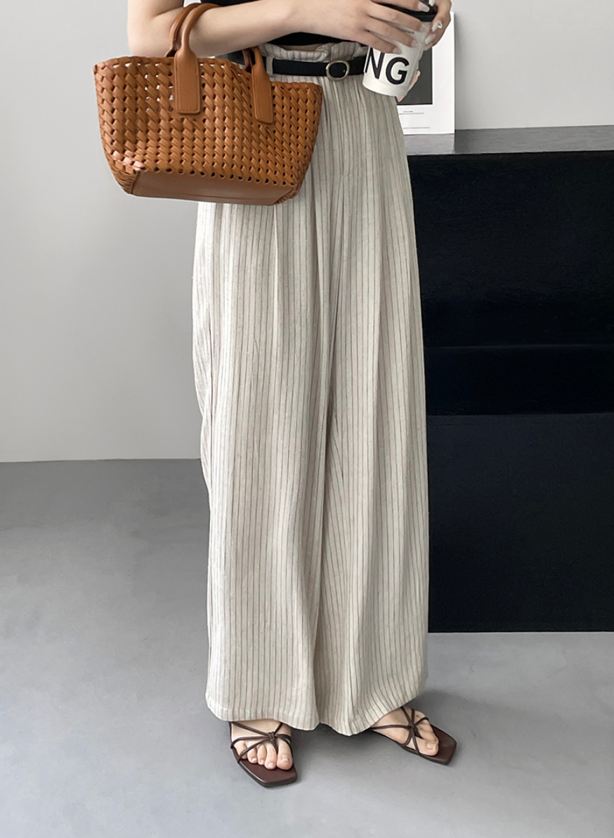 ピンストライプタックワイドパンツ