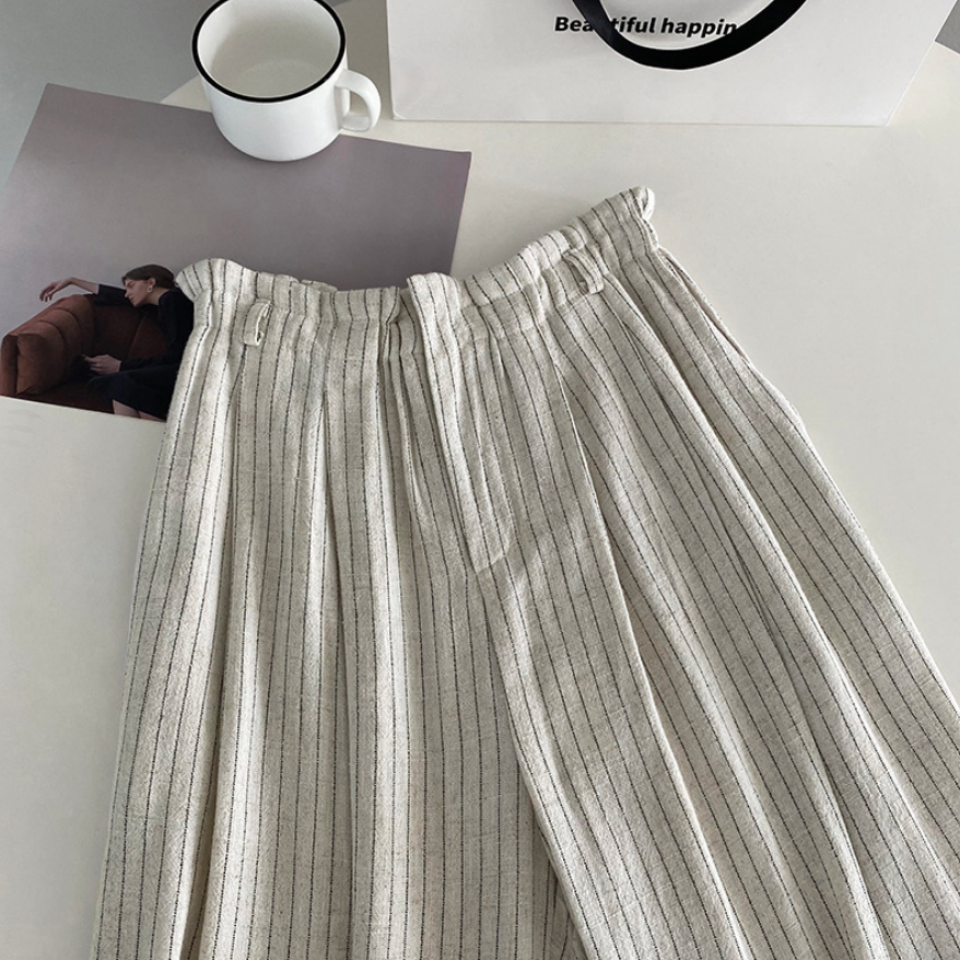 ピンストライプタックワイドパンツ