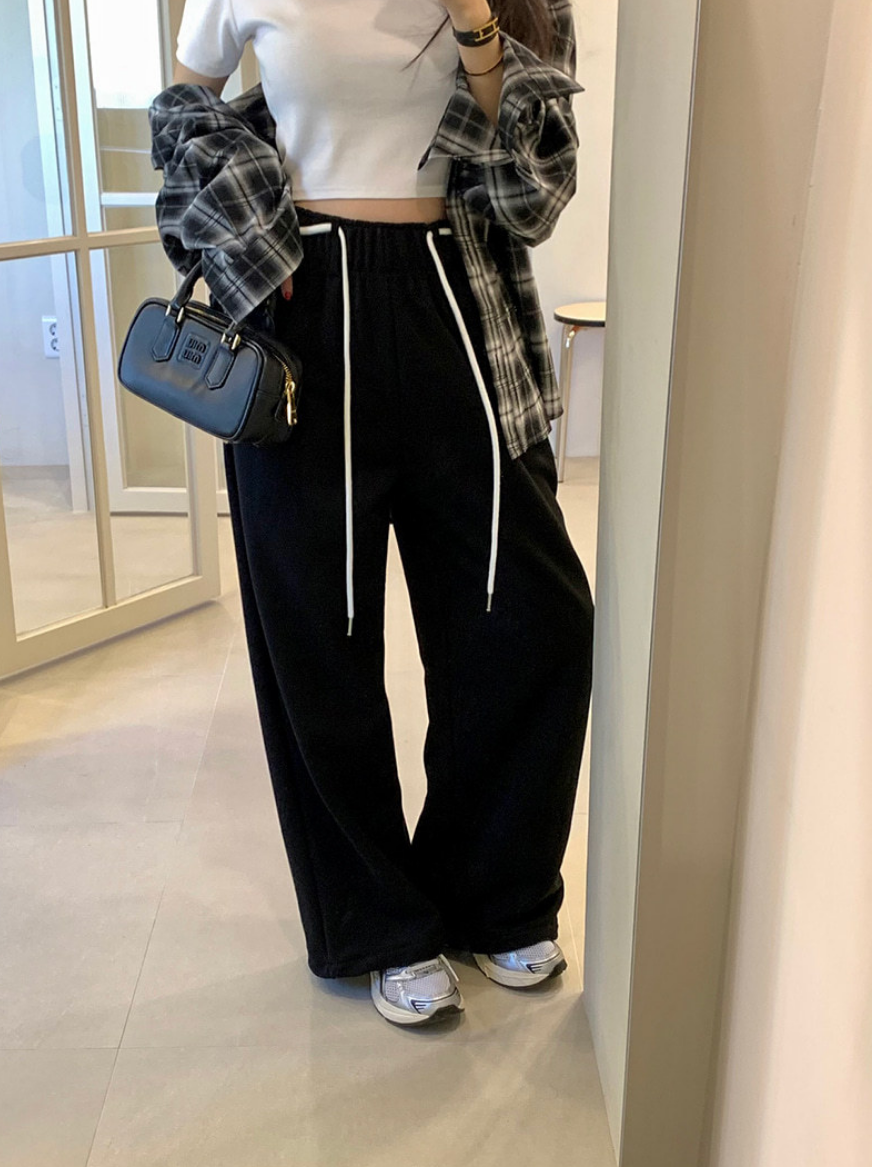 ドロストリラックススウェットパンツ