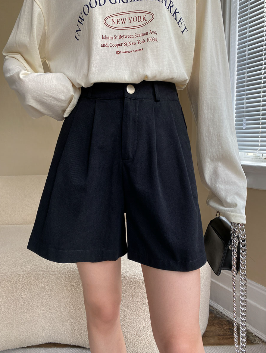 ハイウエストタックショートパンツ