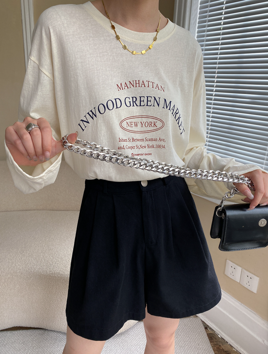 ハイウエストタックショートパンツ