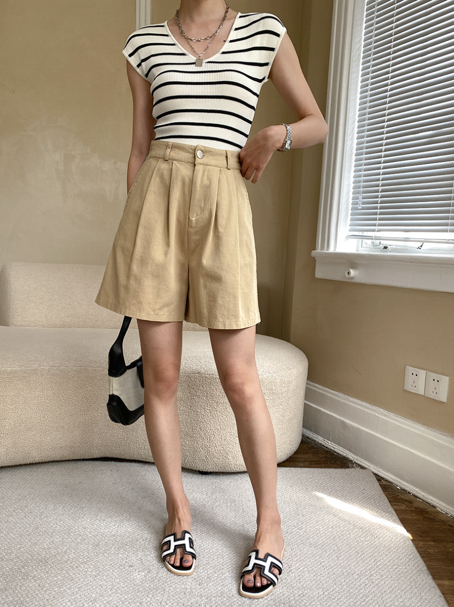 ハイウエストタックショートパンツ