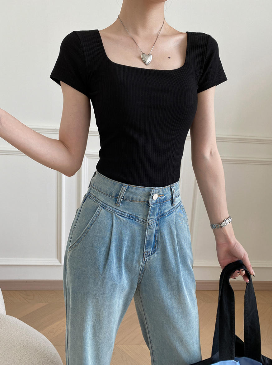 カップ付きスクエアネックリブトップス