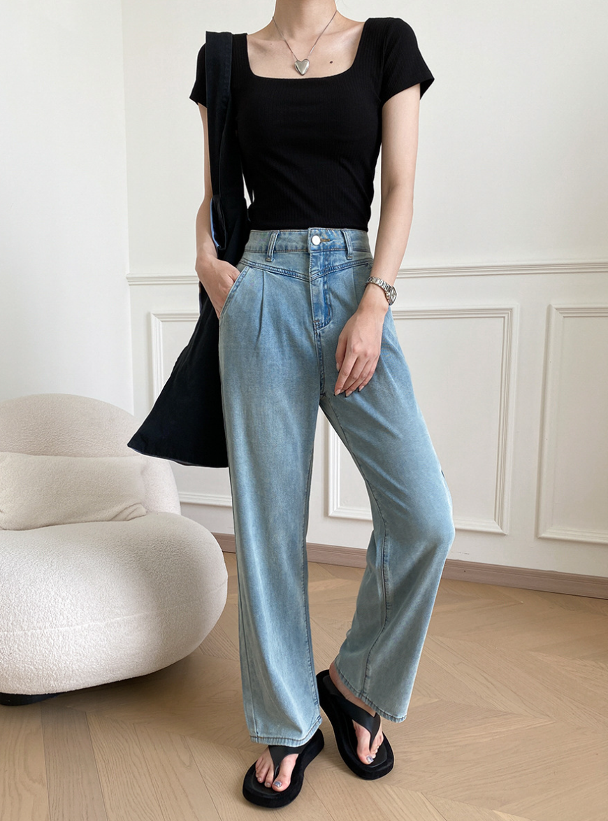 カップ付きスクエアネックリブトップス