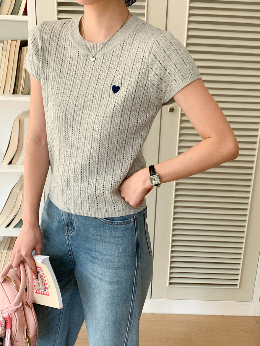 ハート刺繍リブニットトップス