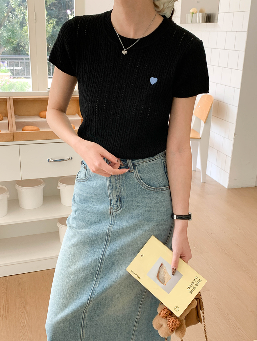 ハート刺繍リブニットトップス