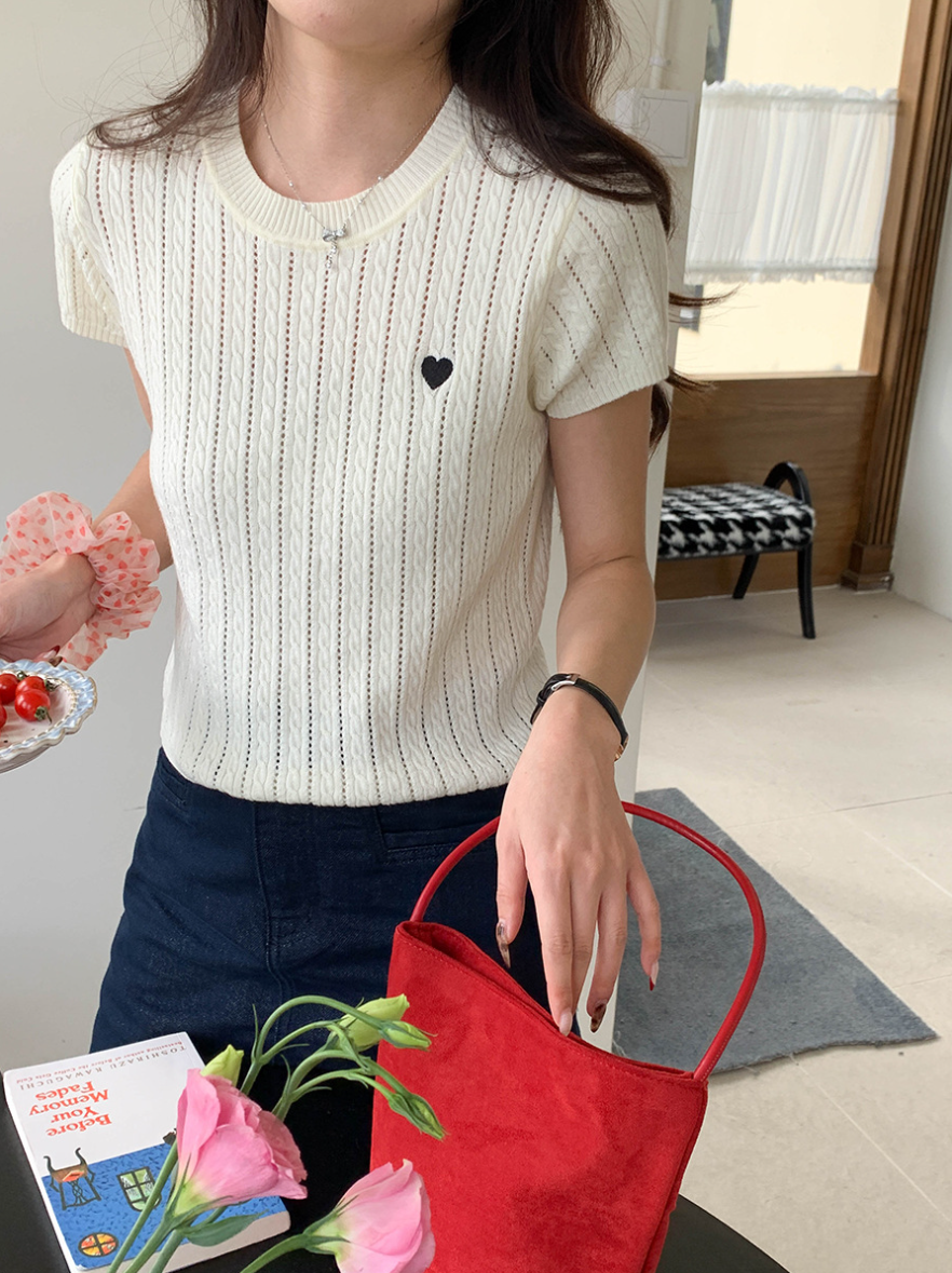 ハート刺繍リブニットトップス
