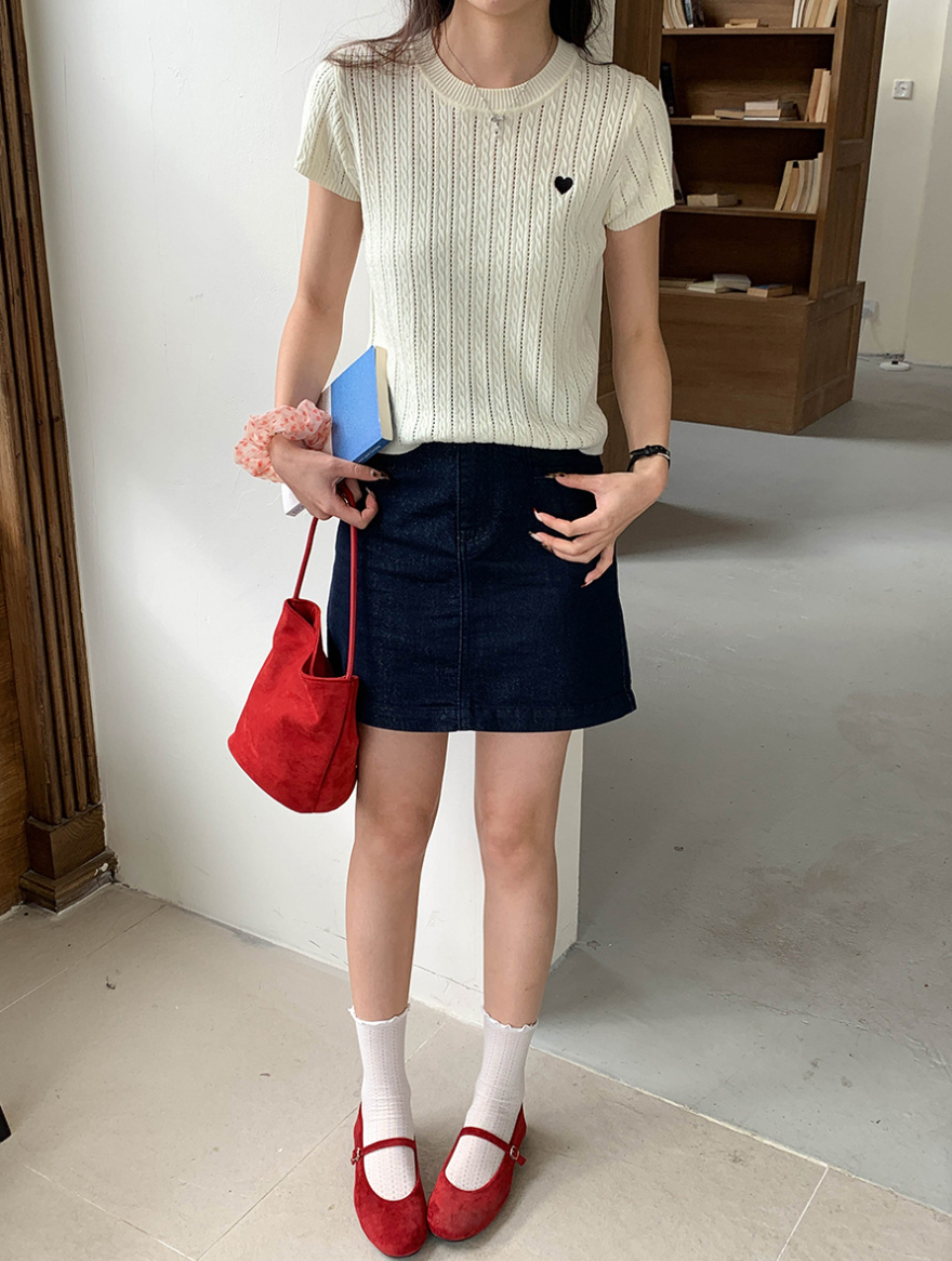 ハート刺繍リブニットトップス