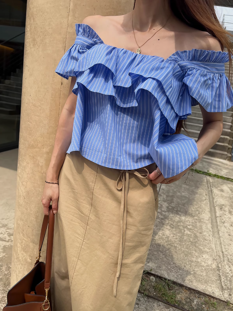 オフショルダーダブルフリルブラウス