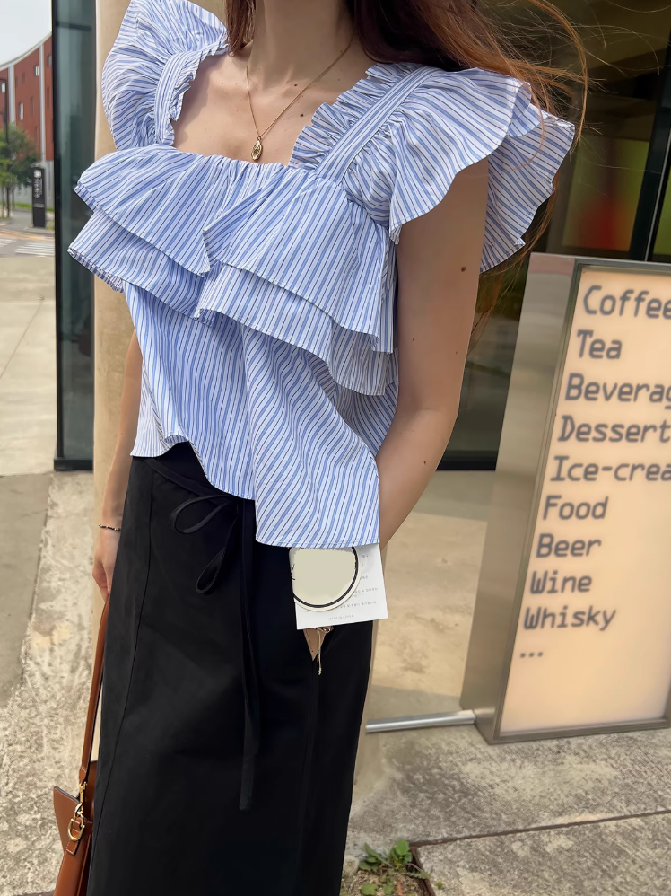 オフショルダーダブルフリルブラウス