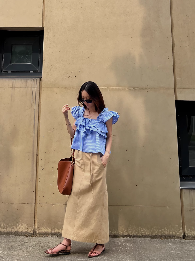 オフショルダーダブルフリルブラウス