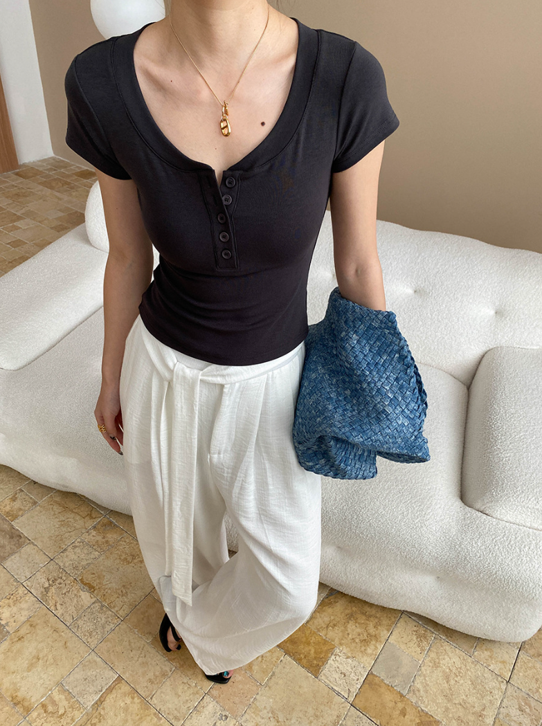 ヘンリーネックリブカットソー