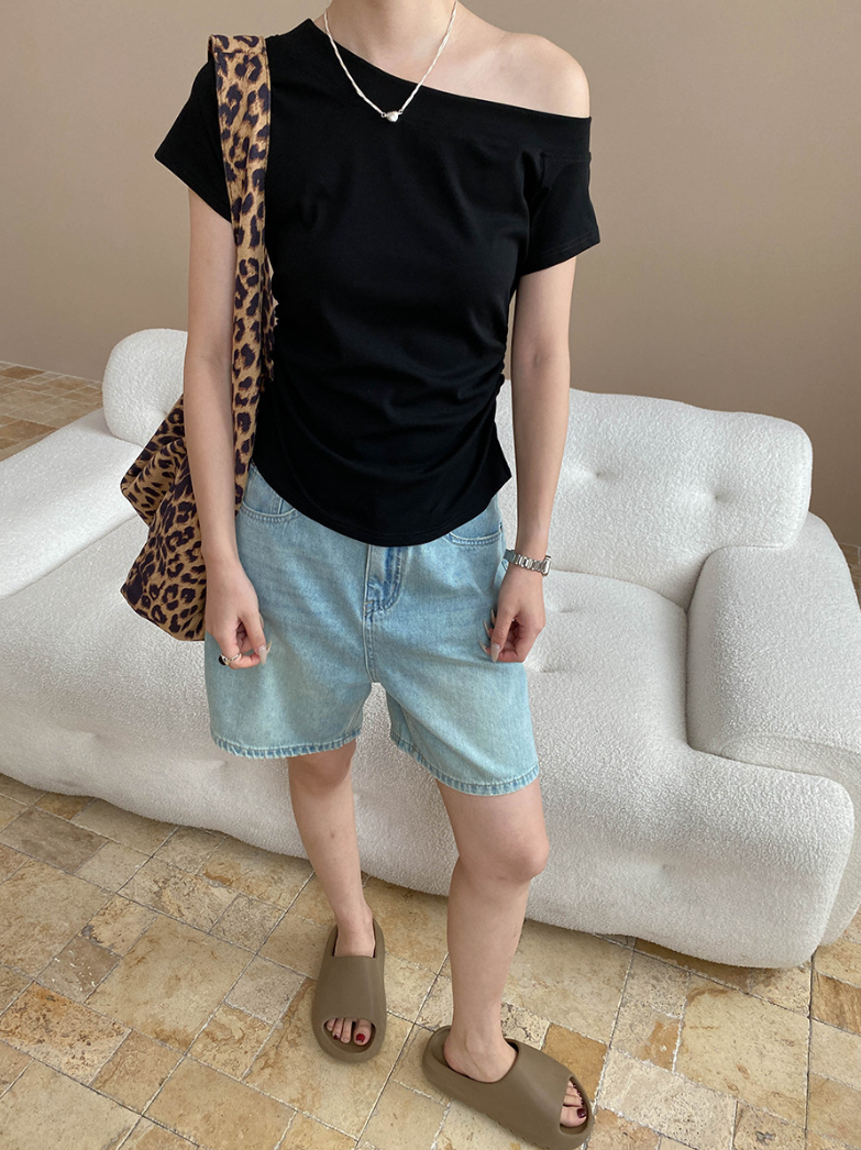 ワンショルカットソー