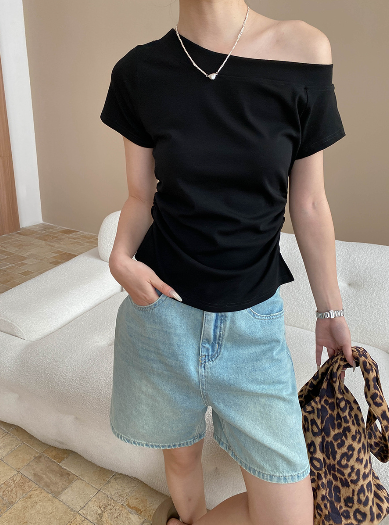 ワンショルカットソー