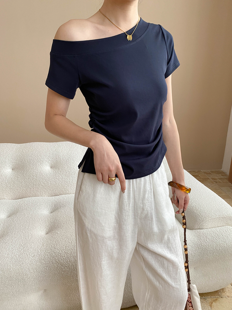 ワンショルカットソー