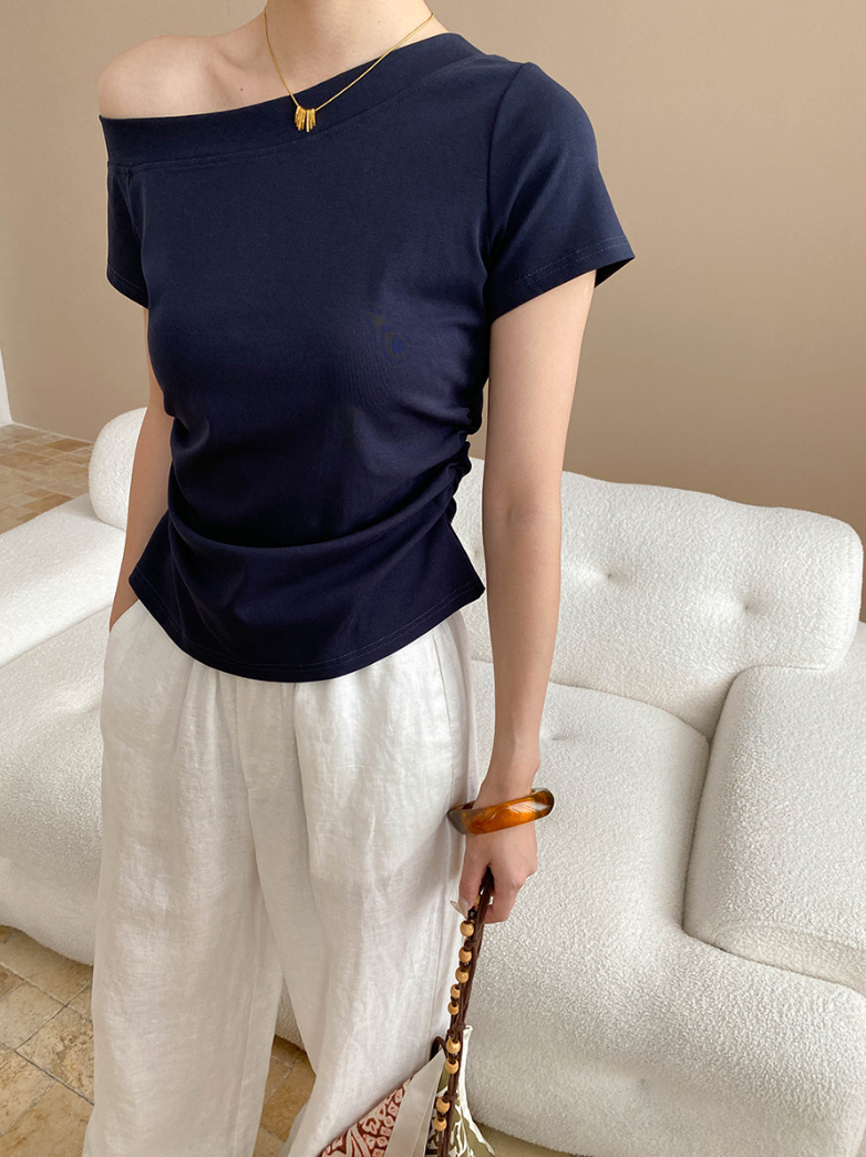 ワンショルカットソー