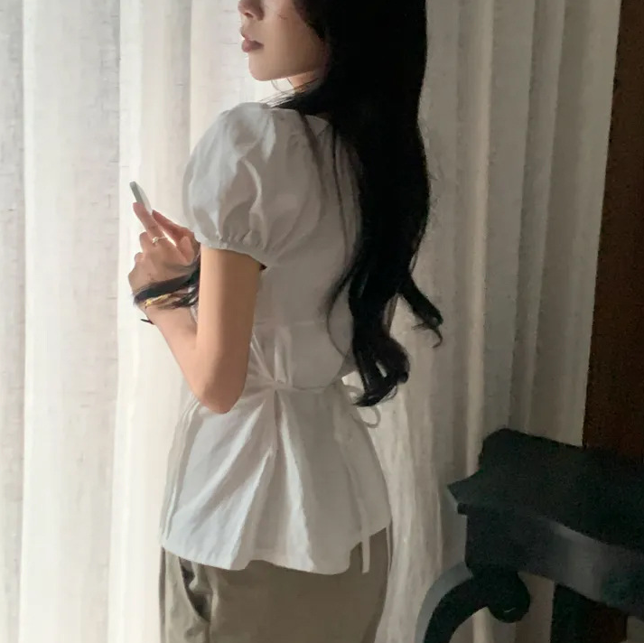 フロントリボンパフスリーブ