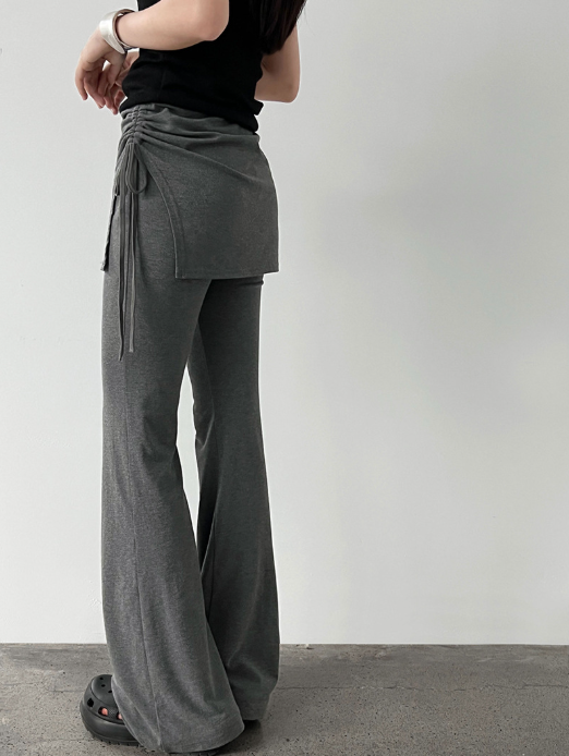 ドレープスカート付きフレアパンツ