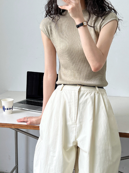 フレンチスリーブリブニットトップス