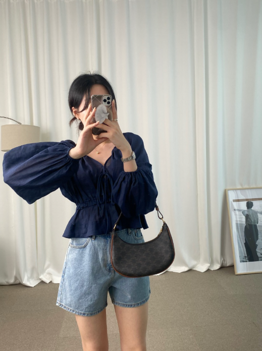 【即納】フロントリボンボリュームスリーブブラウス