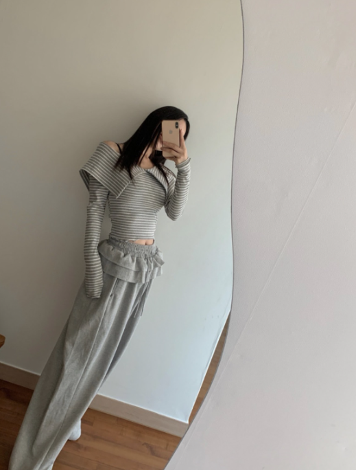 フリルウエストワイドスウェットパンツ