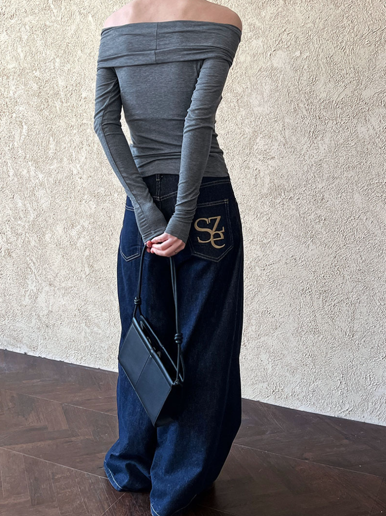 オフショルダーギャザーカットソー