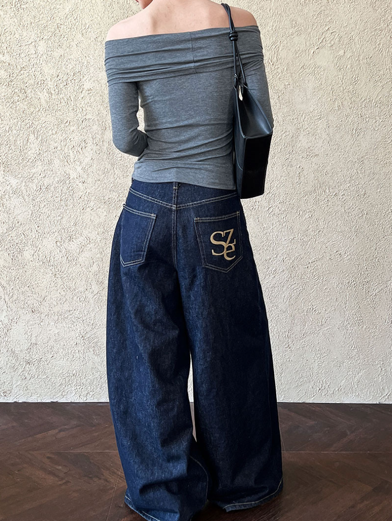 オフショルダーギャザーカットソー