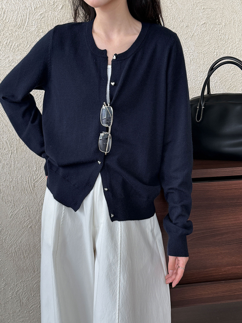 ハートボタンライトカーディガン