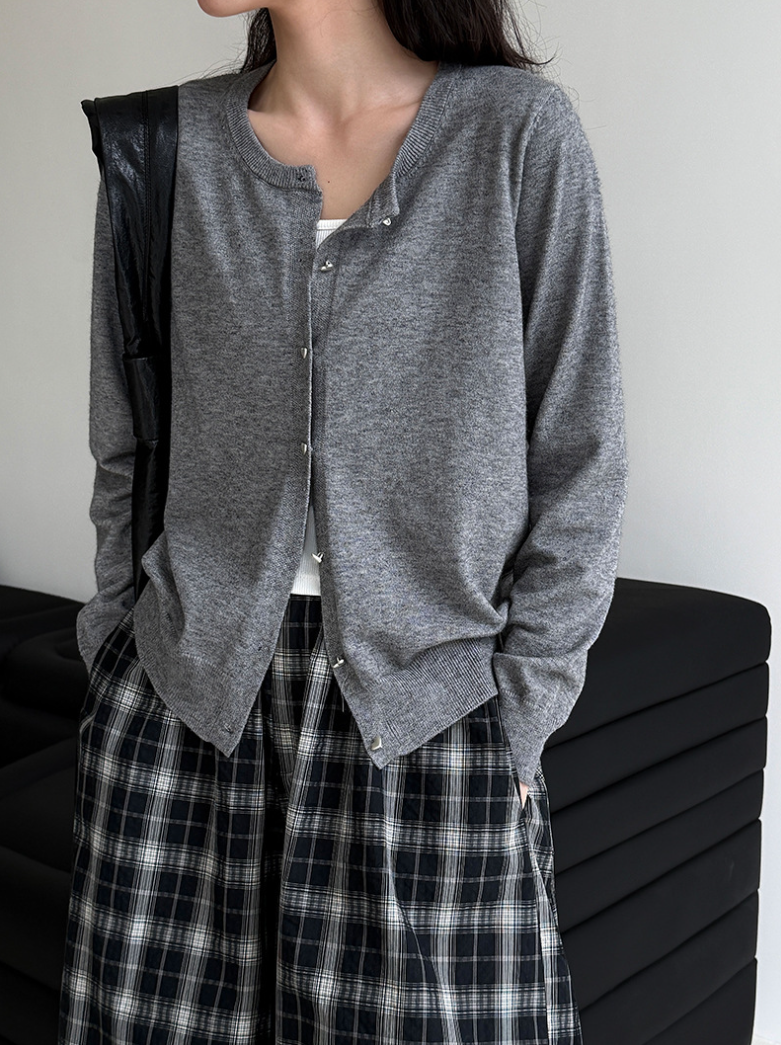 ハートボタンライトカーディガン