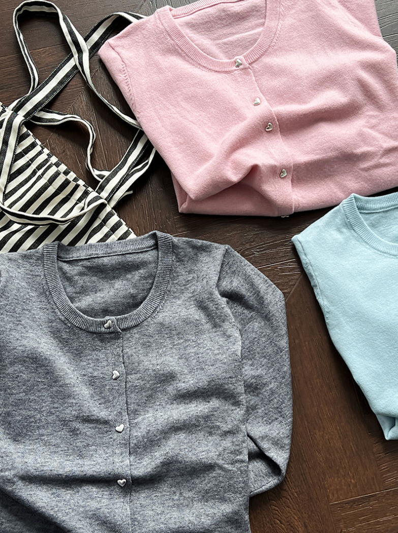 ハートボタンライトカーディガン