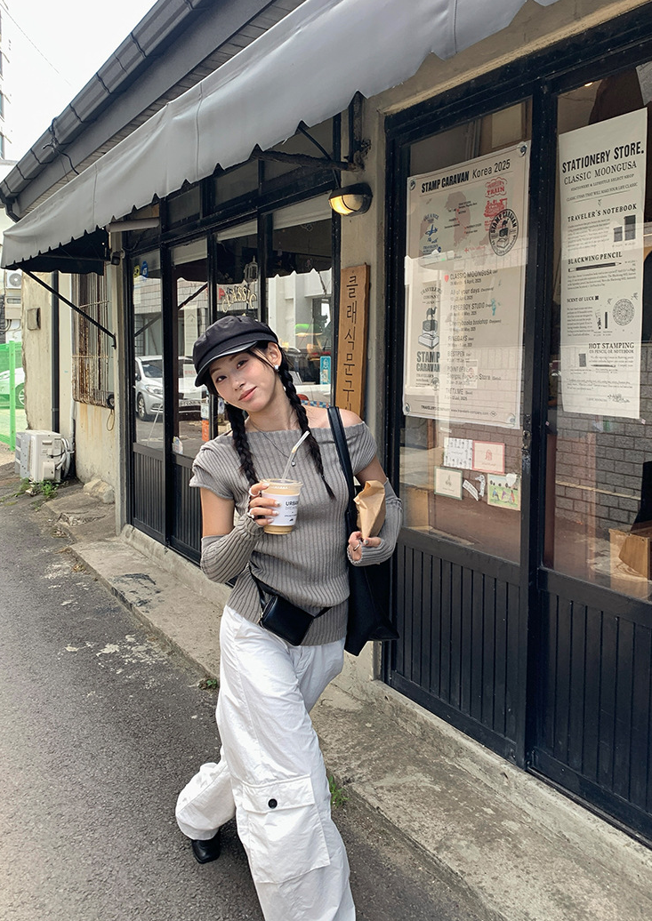 アームウォーマー付きリブトップス