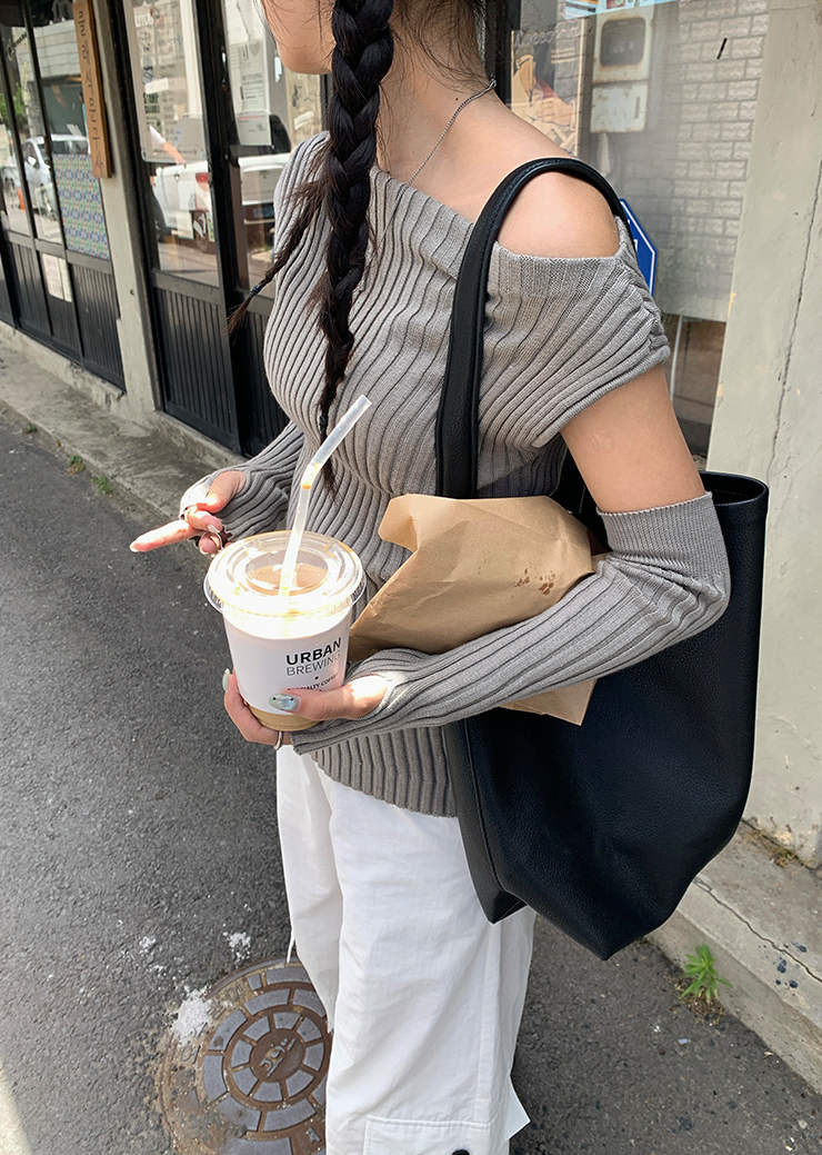 アームウォーマー付きリブトップス