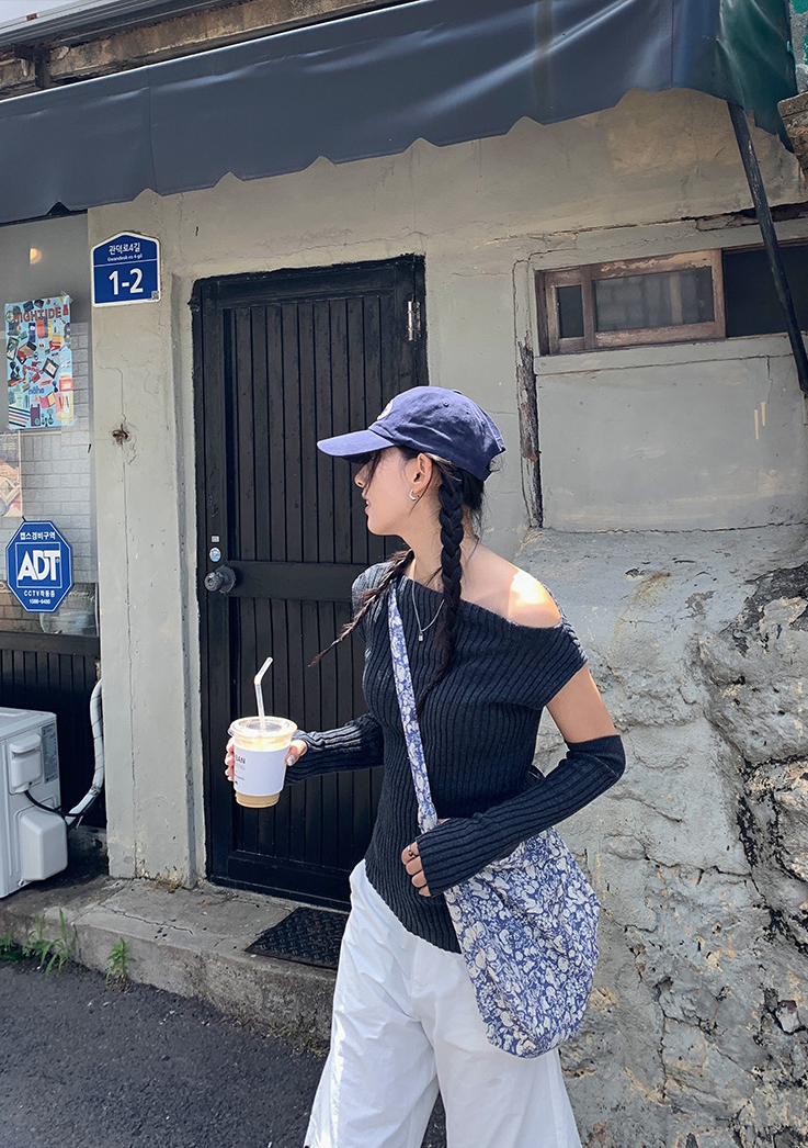 アームウォーマー付きリブトップス