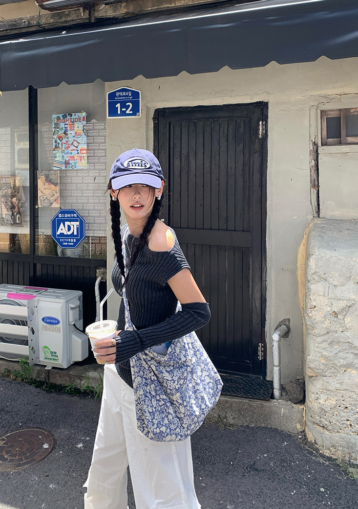 アームウォーマー付きリブトップス