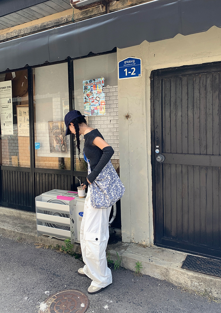 アームウォーマー付きリブトップス